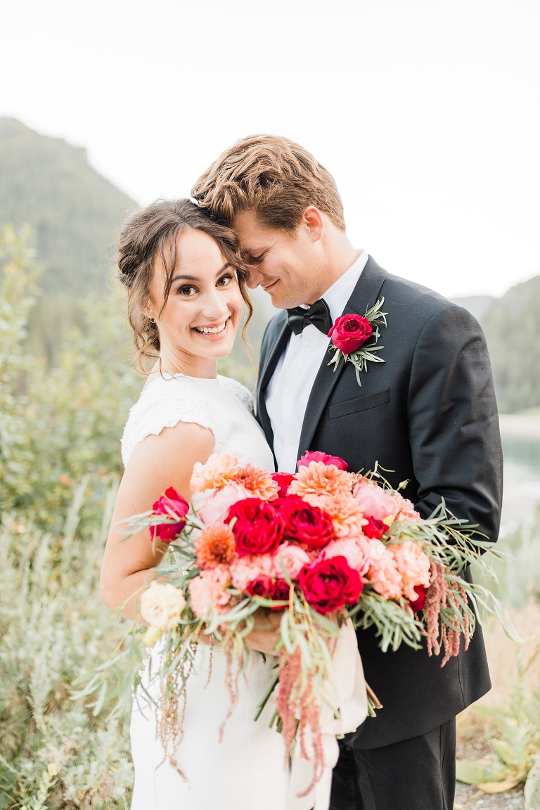 Tibble Fork Reservoir Couple in a Canoe, Utah Wedding Photography, Bride and Groom, bright pink bouquet